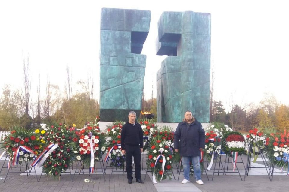 Predstavnici UHDDR Župa dubrovačka u Vukovaru, položili vijenac na Memorijalnom groblju