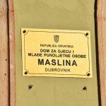 Moto Mrazovi dom Maslina 34