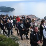 Križni put Srđem u spomen na poginule branitelje i civile 19 srdj krizni put 19