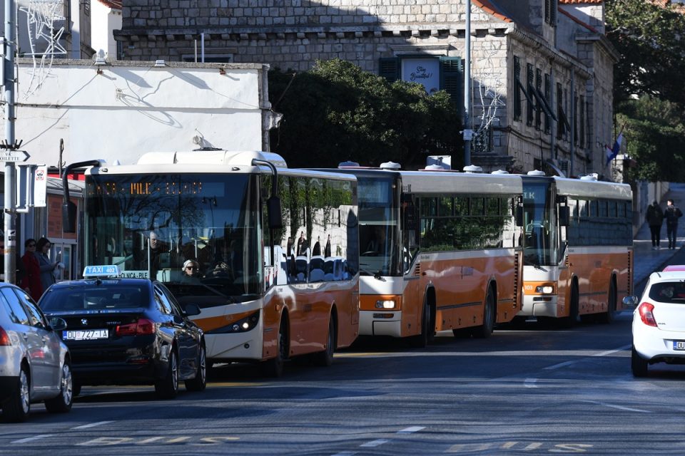 pile libertas autobus04