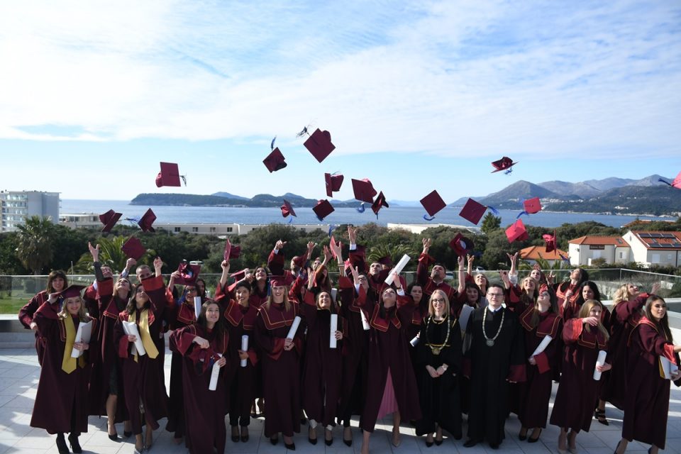 SVEČANA PROMOCIJA Uručene diplome magistrima Sveučilišta u Dubrovniku
