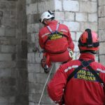 NI MI NISMO ODOLJELI Brojni Dubrovčani spustili se niz Lužu pod budnim okom HGSS-ovaca 22 hgss luza spustanje 22