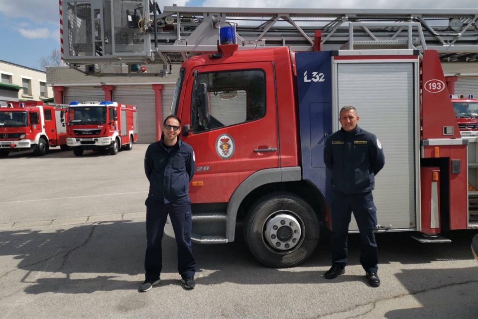 UVIJEK SPREMNI POMOĆI Naši vatrogasci na putu za Zagreb