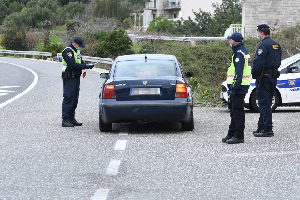 mup policija punktovi blokada trsteno08