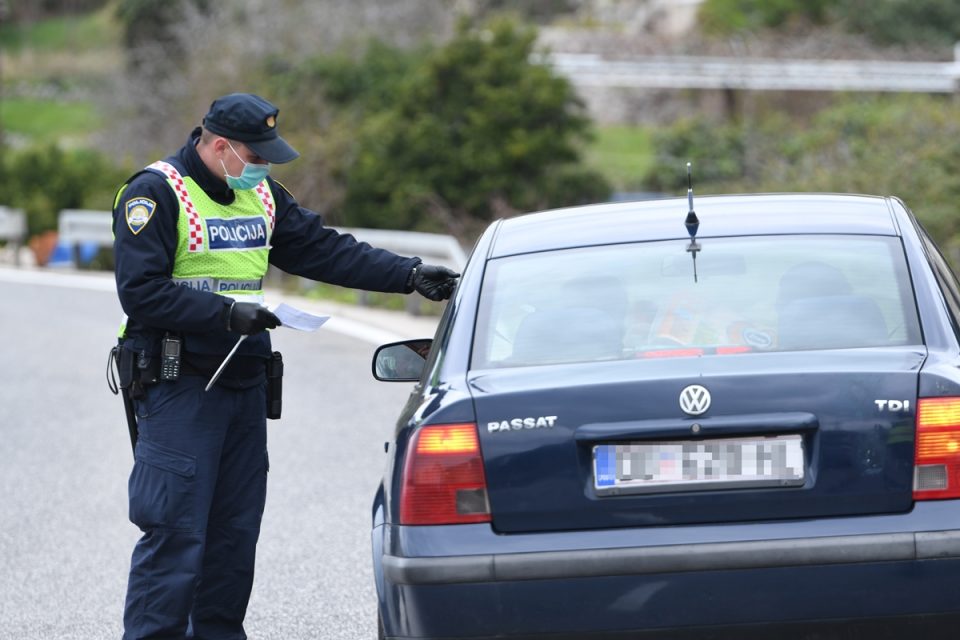 mup policija punktovi blokada trsteno09