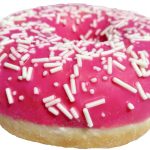 Donut s okusom jagode i bijelim posipom 56 g
