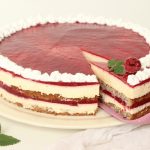 Torta s malinama i mascarpone sirom