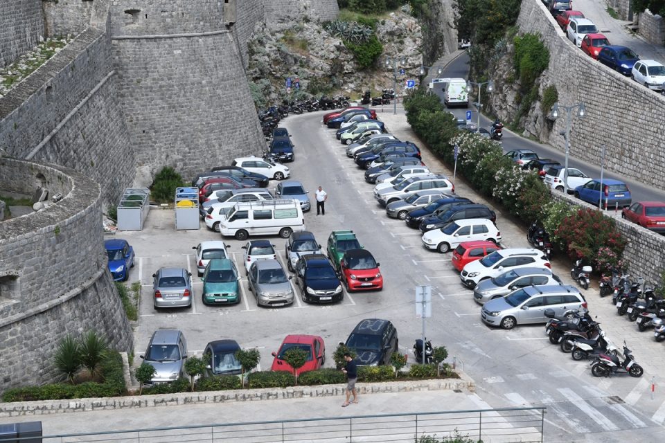 ZBOG SNIMANJA FILMA Zatvara se dio Tenis - Tabora, građanima omogućeno parkiranje kod Žičare