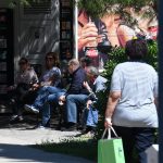 JESMO LI SE OPUSTILI? 'Modni detalj' na Stradunu kava za van 13 corona to go013