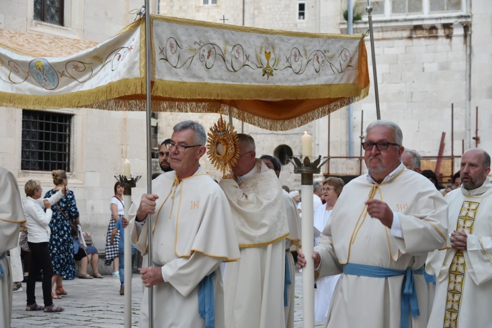 tijelovska procesija 8