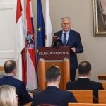 ULAGANJE U OTOČNE SREDINE Dubrovačko-neretvanskim općinama dodijeljeno 4,3 milijuna kuna 5 ugovori klaic razvoj otoka024