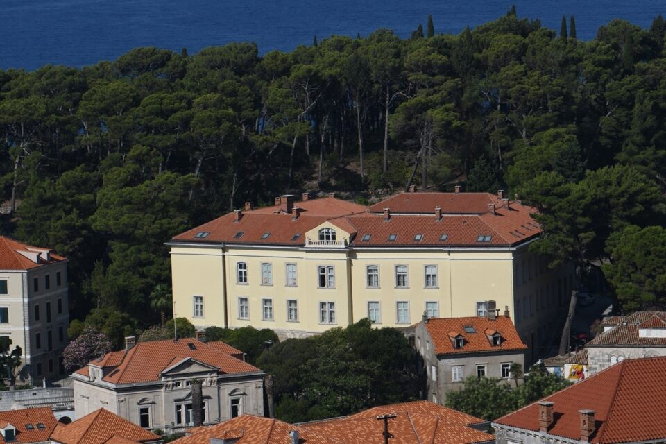 DONACIJA KNJIGA U subotu požurite po novu literaturu u Poslijediplomsko središte Dubrovnik