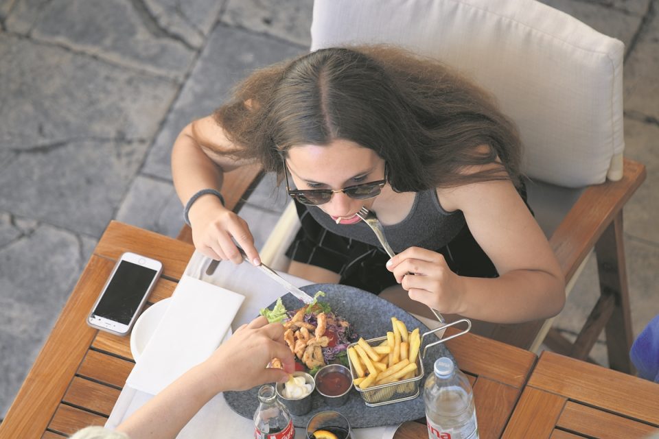 c restoran stolovi002