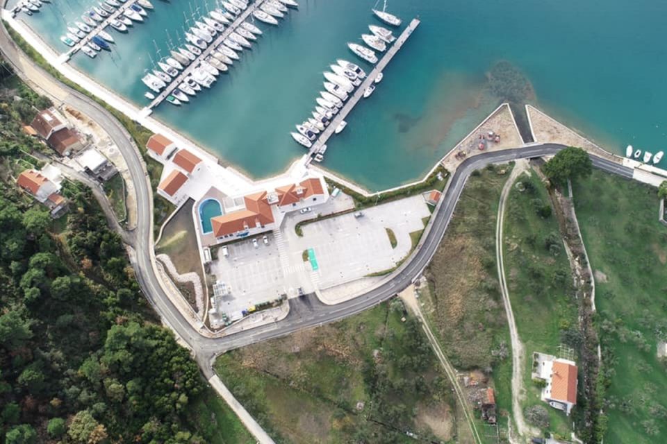 aci marina slano cesta 3