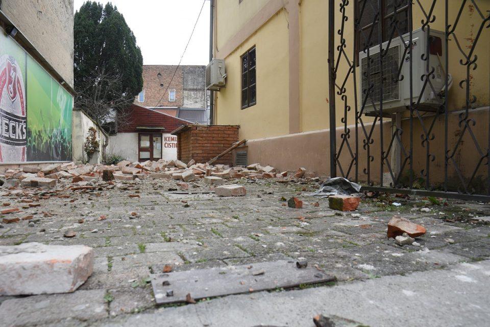 Upute za donacije i pomoć pogođenima potresom u Petrinji i Sisku