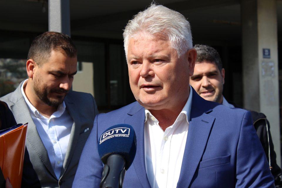 Dubrovnik - naš Grad: 'Dok se razuman svijet nadmeće transparentnosti, HDZ bi uvodio tajne'
