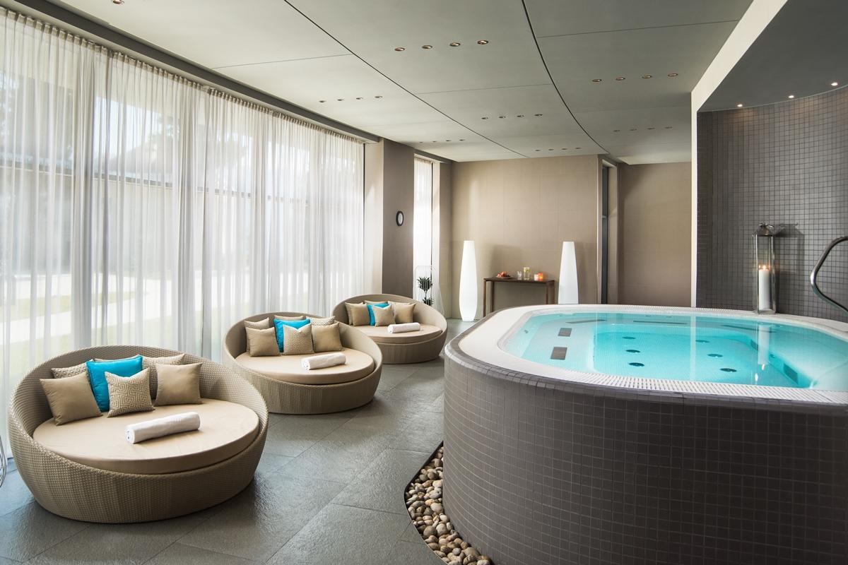 Shine Spa whirlpool area