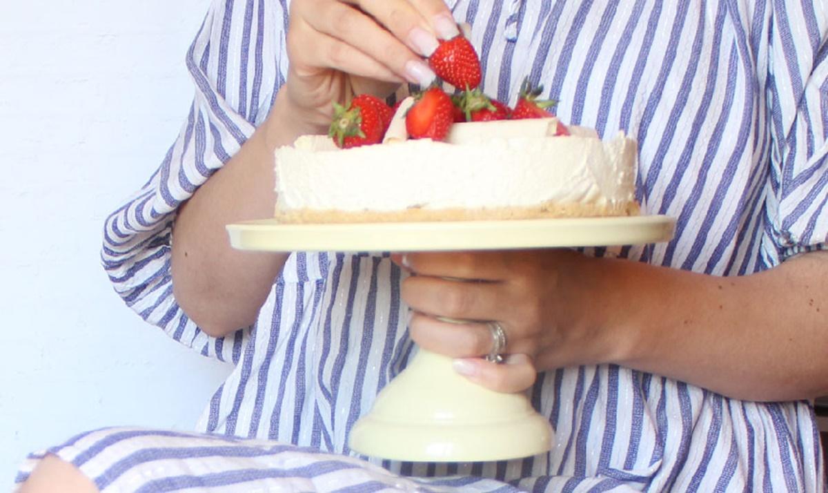 cheesecake s bijelom cokoladom bez pecenja recept 1 8036077488