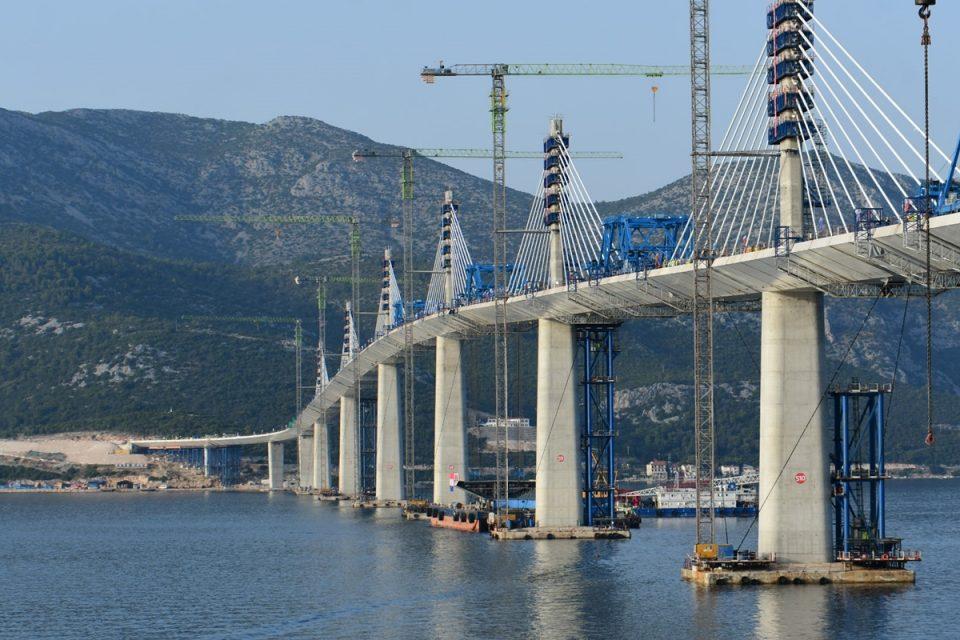 Avax najavio poskupljenje radova na pristupnim cestama Pelješkom mostu