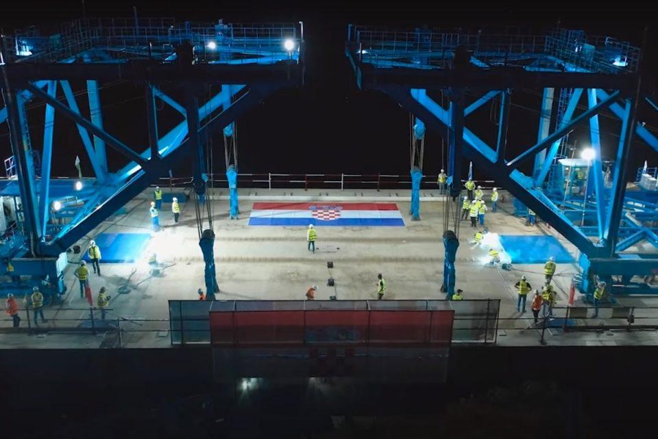 [VIDEO] HRVATSKA JE POVEZANA Pogledajte video spajanja konstrukcije Pelješkog mosta