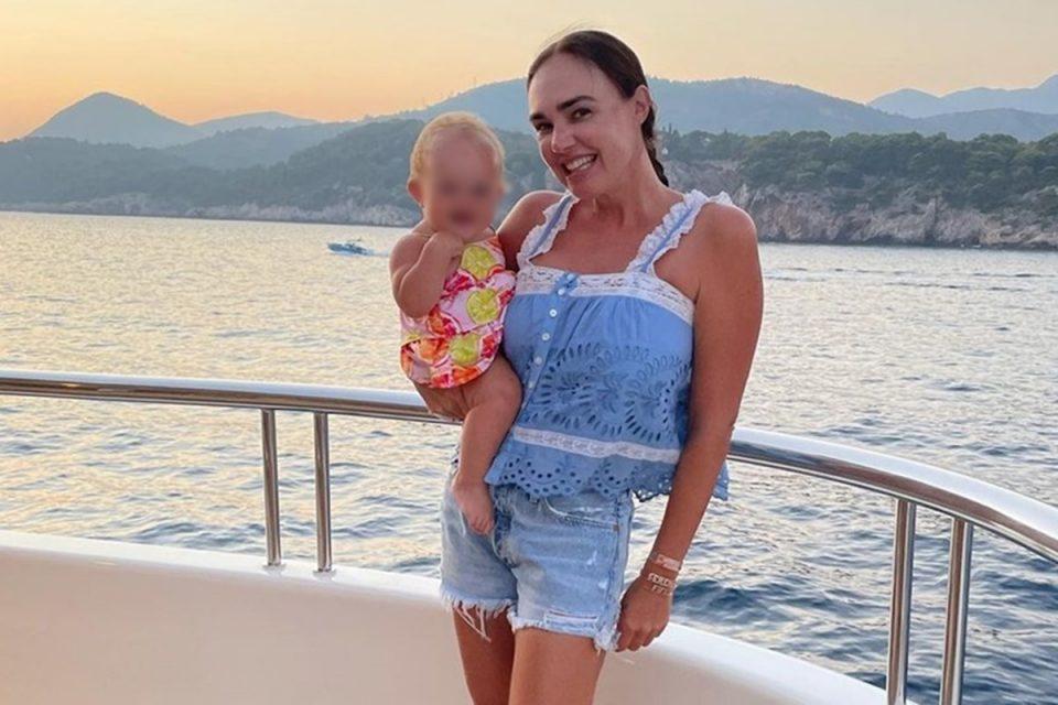 SVRATILI DO ZATONA Tamara Ecclestone sa suprugom upoznaje malenu Serenu s ljepotama Hrvatske