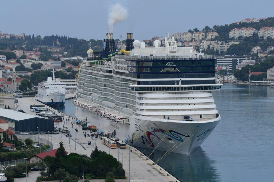 006cruiser norwegian epic