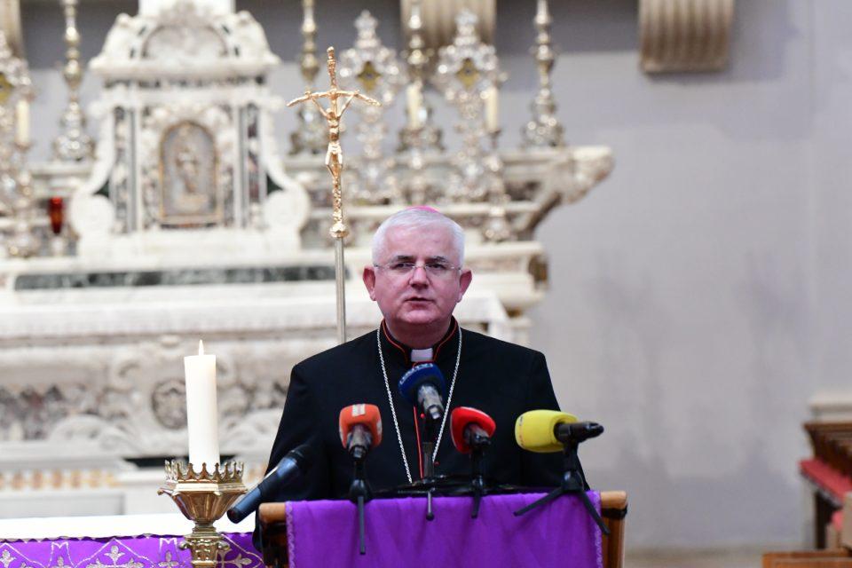 Nadbiskup Uzinić: Pomozite mi da svakog zlostavljača onemogućimo u daljnjim zločinima