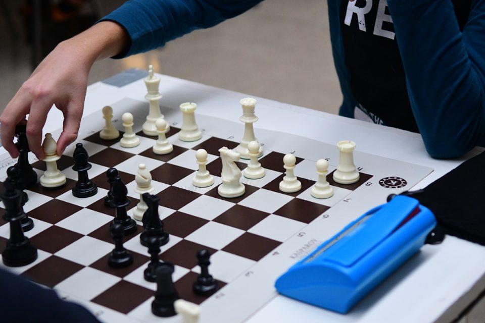 Djeco, i ove godine se organizira online škola šaha. Prijavite se!