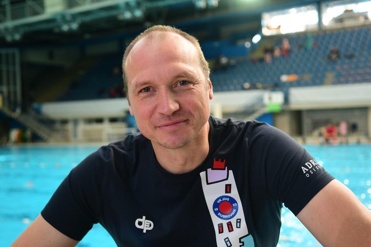 Vjekoslav Kobescak VK Jug AO 1