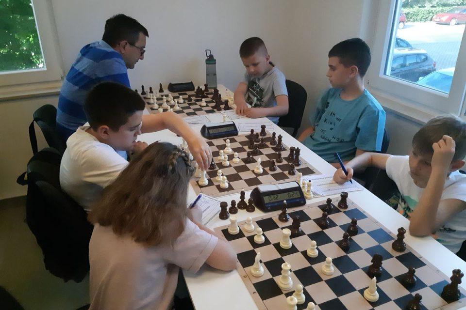 ŠK DUBROVNIK Velik broj mladih šahista na rating turniru