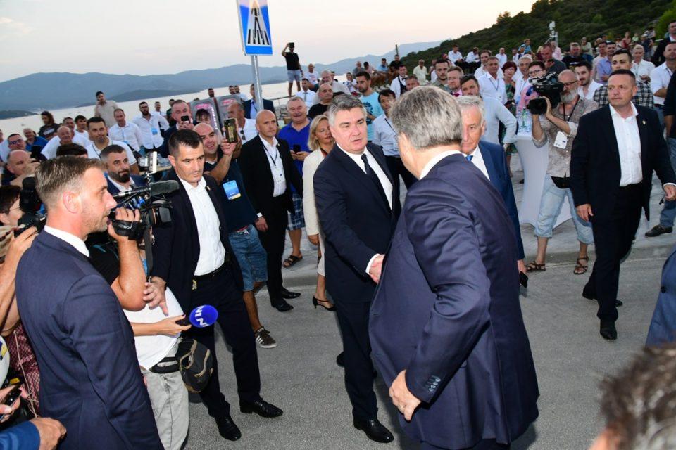 FOTO Lagano pristižu uzvanici na otvorenje Pelješkog mosta