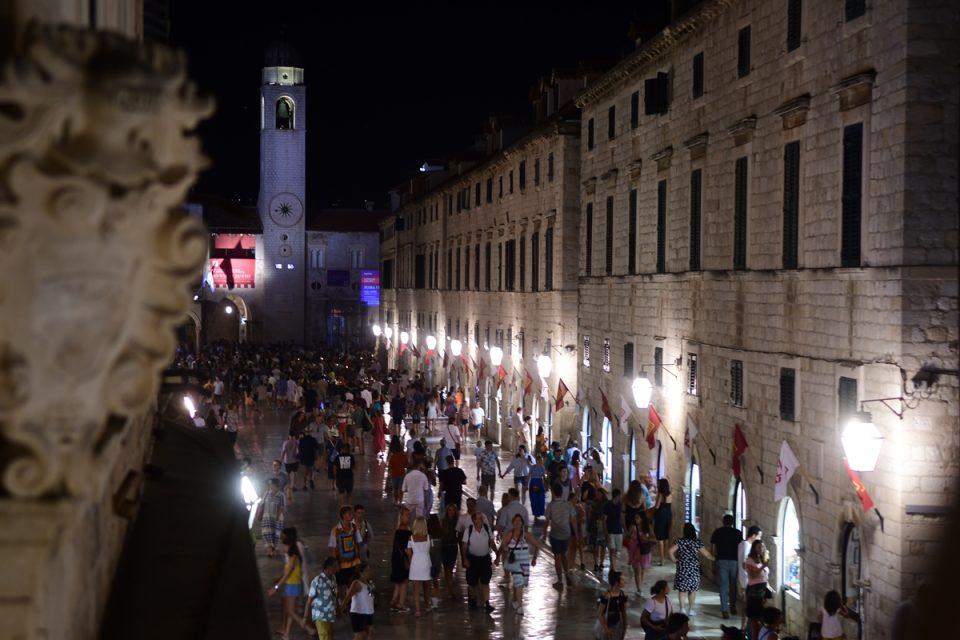 Neobičan vremenski fenomen noćas zabilježen u Dubrovniku