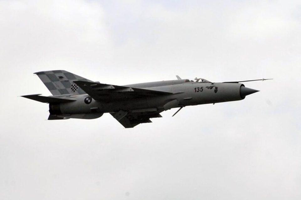 NA JUGU HRVATSKE MiG-ovi presreli civilni zrakoplov s kojim se nije mogla uspostaviti radio veza