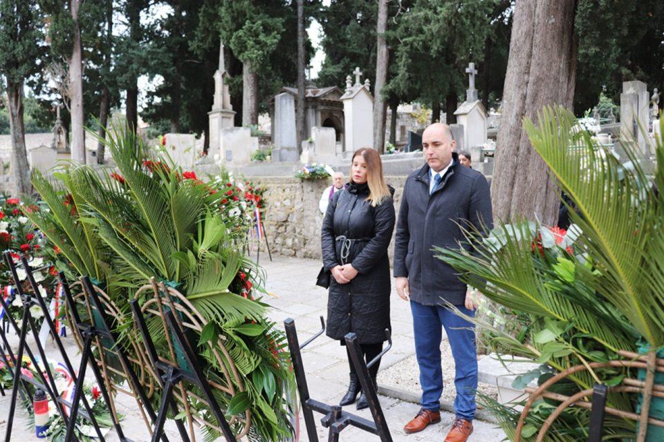Vijenci za stradale Logorase 6