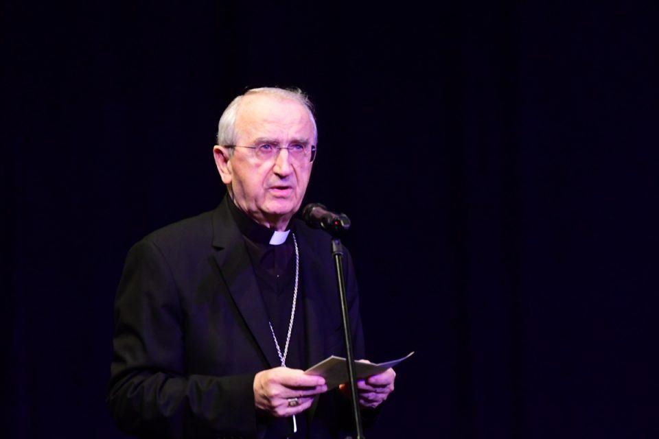 Umirovljen zadarski nadbiskup Želimir Puljić