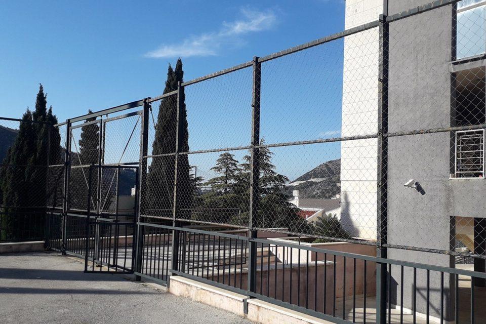 Popravljena žičana ograda i vrata igrališta OŠ Mokošica
