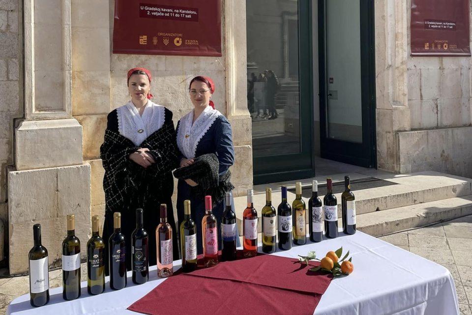 FOTO Festa od vina u Gradskoj kavani