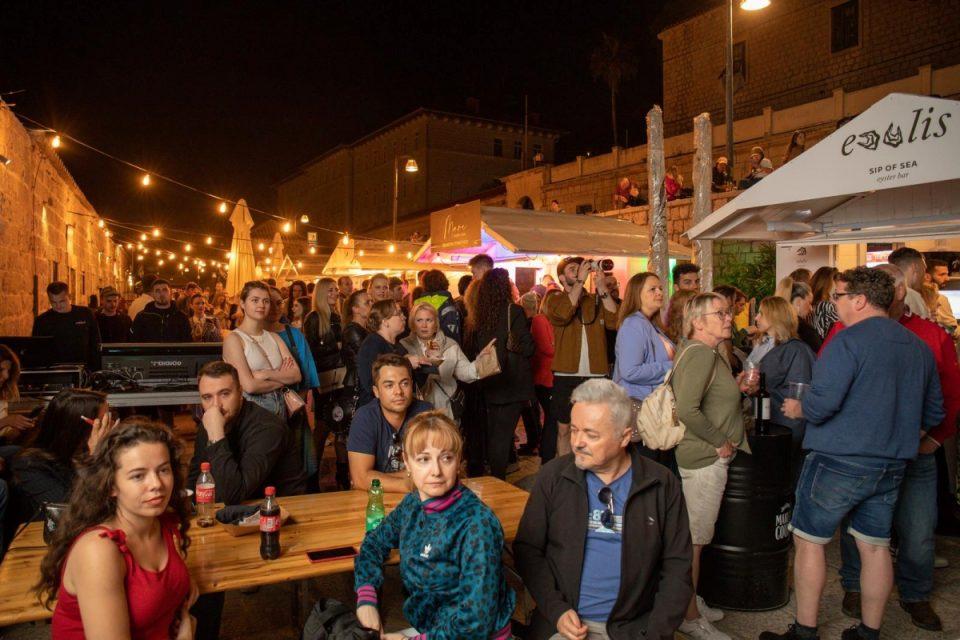 [FOTO] Otvoren drugi dubrovački street food festival Bavarin