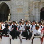 folklorni nastup stradun 6
