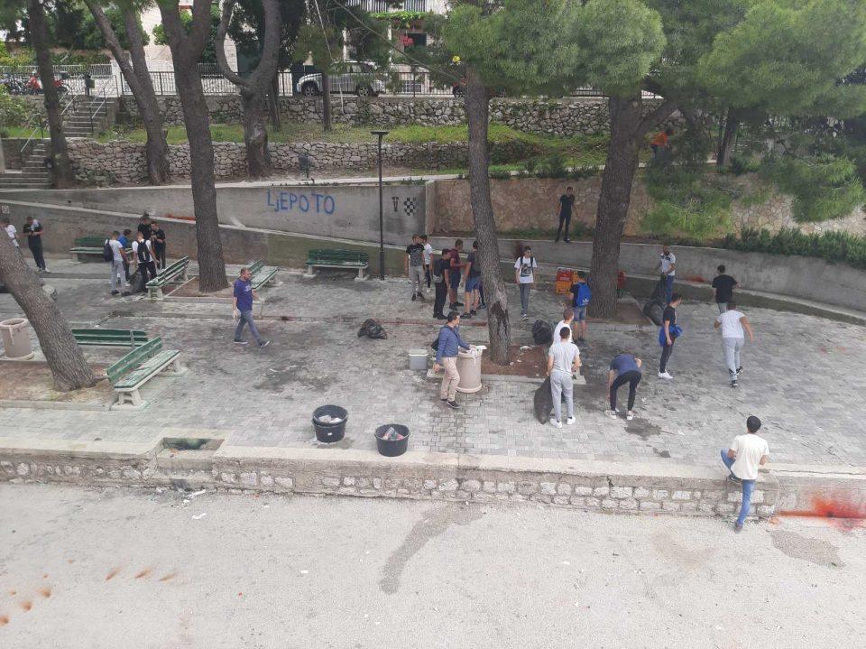 SVAKA ČAST Učenici Obrtničke i tehničke škole čistili školsko dvorište nakon slavlja maturanata