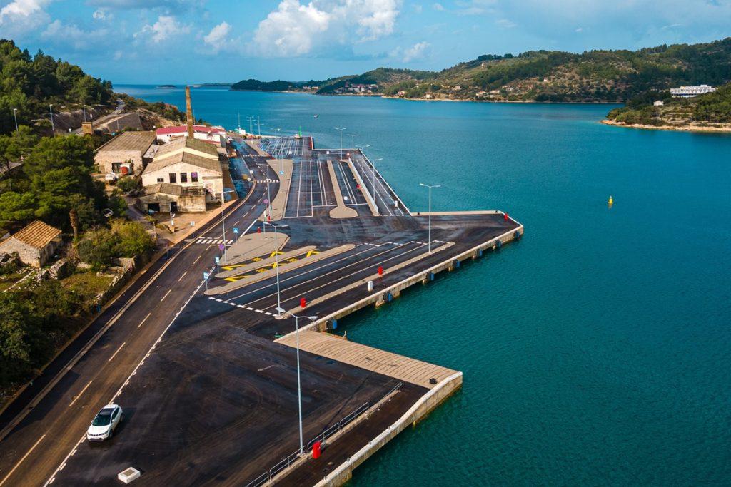 vela luka terminal