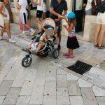 stradun turisti kolica sladoled