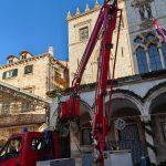 dubrovnik advent postavljanje kucica 1