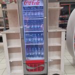 prazne police coca cola