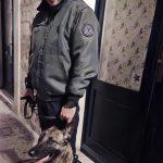 docek policija pas sky1