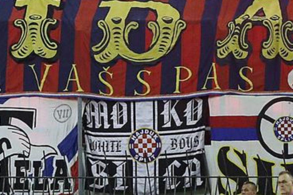 'MOKOŠICA WHITE BOYS' Zbog ovog transparenta Hajduk dobio veliku novčanu kaznu 1 PXL 130823 102255314 22