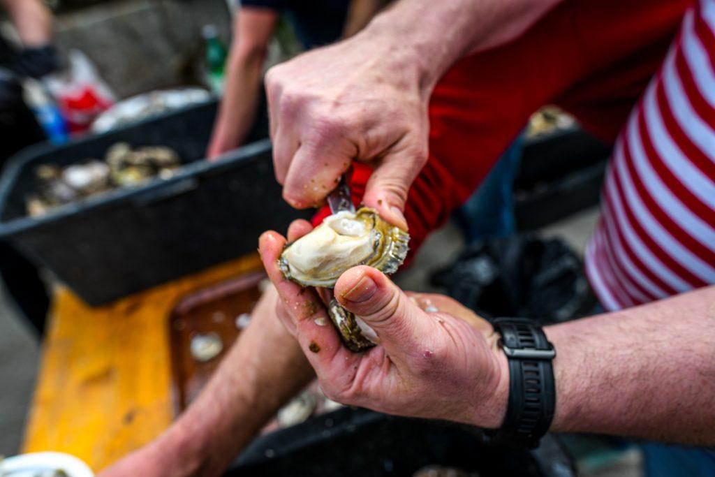 [FOTO] Brojni ljubitelji kamenica uživaju u Malom Stonu, pogledajte koga smo 'uhvatili'!