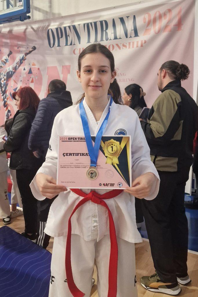 ana vukanovic shark1