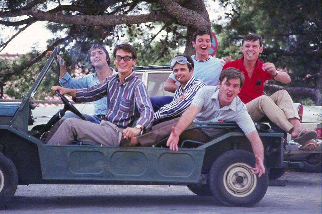 DOKUMENTARAC PAULE I ĐELA JR. JUSIĆA Trubaduri stižu na male ekrane 1 film trubaduri 2