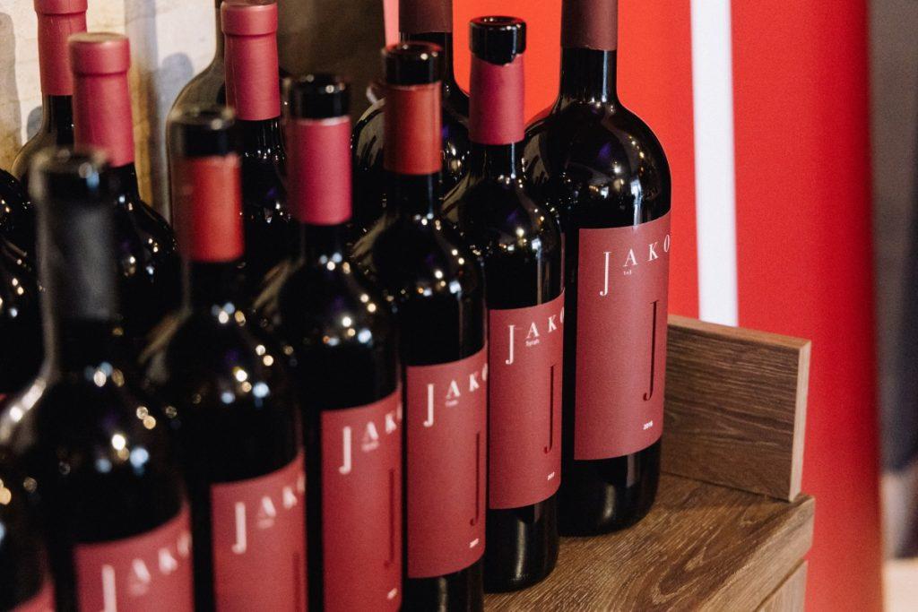 [FOTO] U Bacchus bistrou održan masterclass vinarije Jakob za dubrovačke ugostitelje